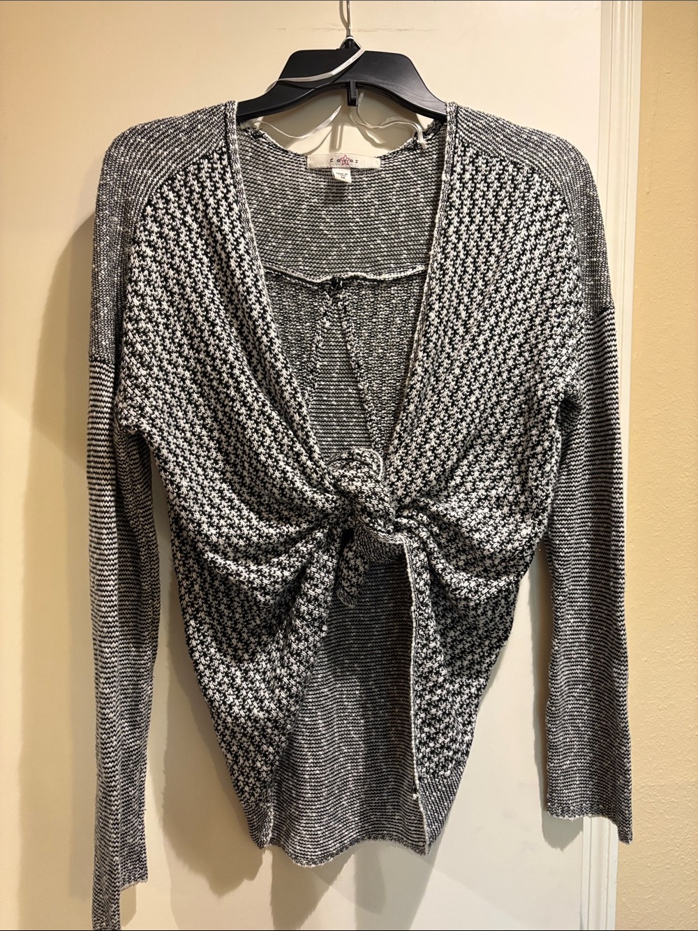 Fever Black & White Knotted Open-Front Cardigan Sweater